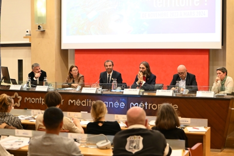 Michaël Delafosse lors des échanges à l’occasion de la première réunion de la Convention citoyenne locale sur l’intelligence artificielle