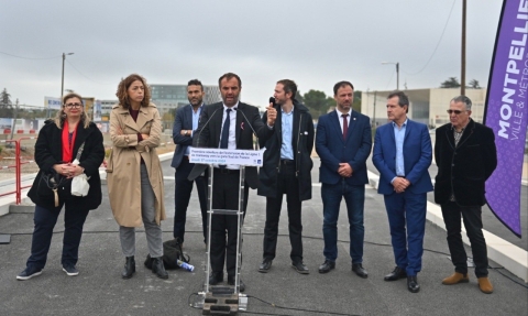 Michaël Delafosse à l’occasion de la soudure du premier rail qui permettra de relier la ligne 1 de tramway à la Gare Sud-de-France