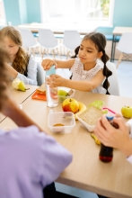 enfant cantine