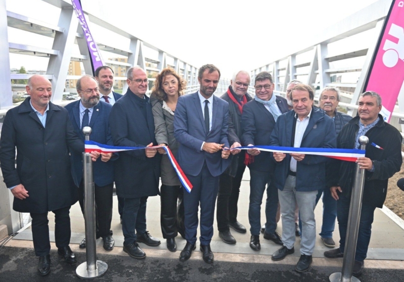 Michaël Delafosse lors de l’inauguration de la passerelle piétons-vélos entre Pérols et Carnon