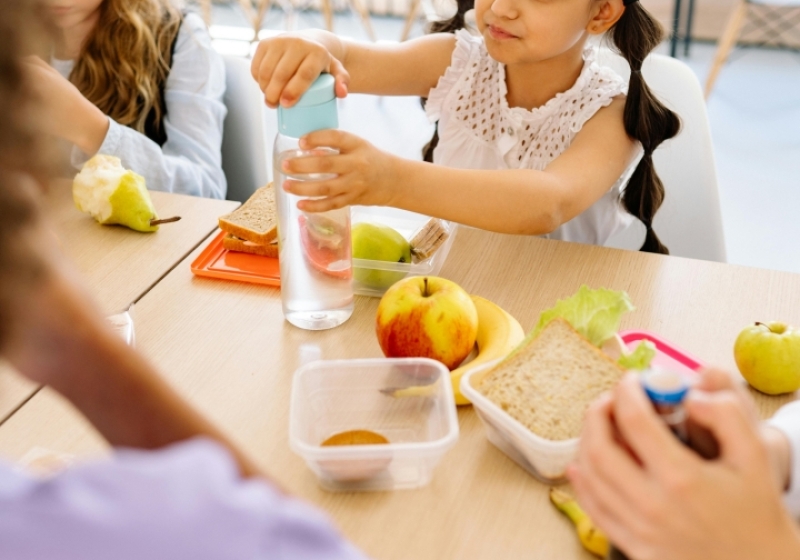 enfant cantine